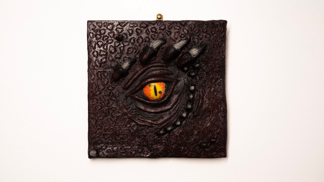 Oeil de dragon rouge [Grand format]